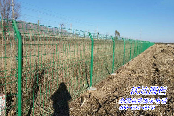 無錫內(nèi)蒙古工業(yè)設(shè)計園光伏圍墻護欄網(wǎng)工程圖片2